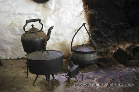 Old cooking pot's kettle & iron Camping Equipment Storage, Primitive Fireplace, Wood Burning Cook Stove, Keeping Rooms, Kitchen Words, Cast Iron Tea Pot, Kitchen Fireplace, Old Cottage, Iron Steel