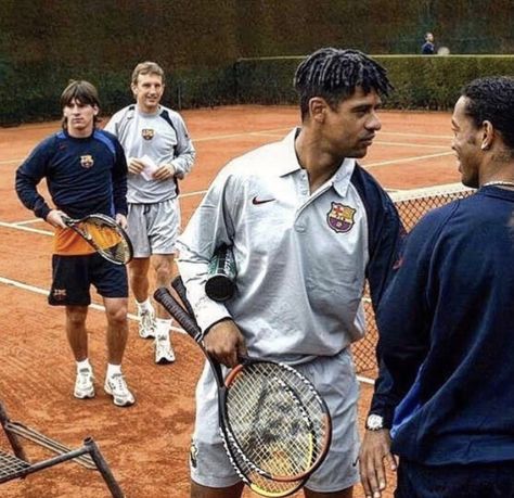 Old Football Players, Frank Rijkaard, Messi Barcelona, Soccer Photography, Rivaldo, Messi Photos, Football Players Images, Football Photography, Football Images