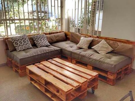 Pallet Furniture Sofa, Palette Furniture, Pallet Home Decor, Pallet Furniture Designs, Pallet Patio Furniture, Pallet Projects Furniture, Pallet Furniture Living Room, Pallet Decor, Pallet Furniture Bedroom