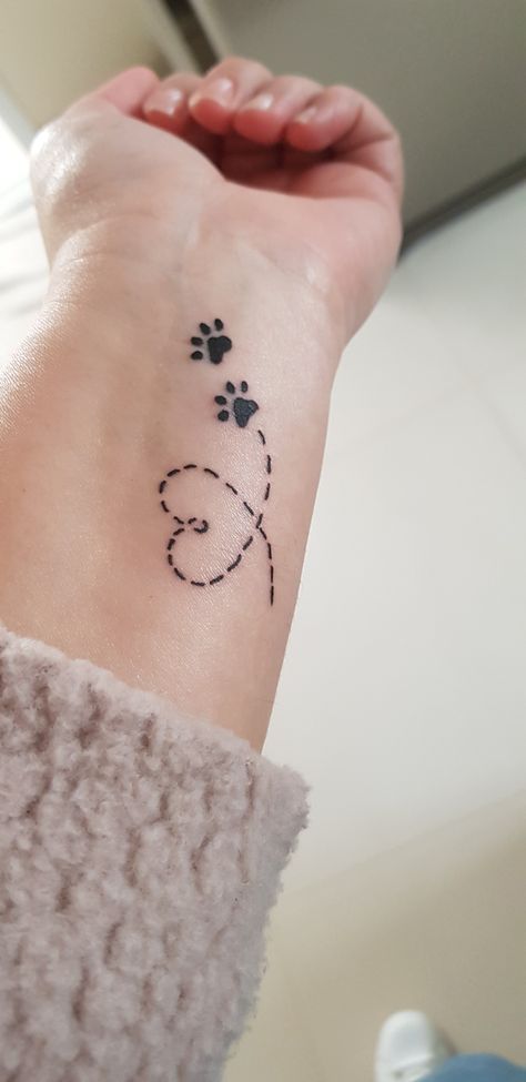 5x5 Tattoo Ideas Women, Dog Paw Tattoo With Name, Dog Mom Tattoo Ideas, Paw Print Tattoo Dog, Animal Tattoos For Women, Simple Arm Tattoos, Tiny Wrist Tattoos, Tattoos For Dog Lovers, Dainty Tattoos