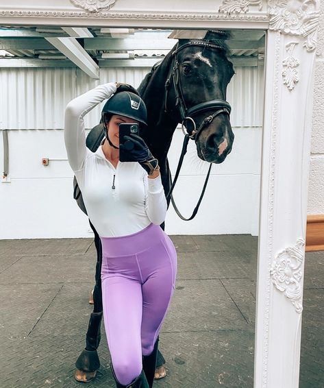 Horse Selfie, Petunia Evans, English Riding Outfit, Black Heart Equestrian, Erin Williams, Riding Leggings, Riding Outfits, Horse Riding Outfit, Horse Riding Equestrian