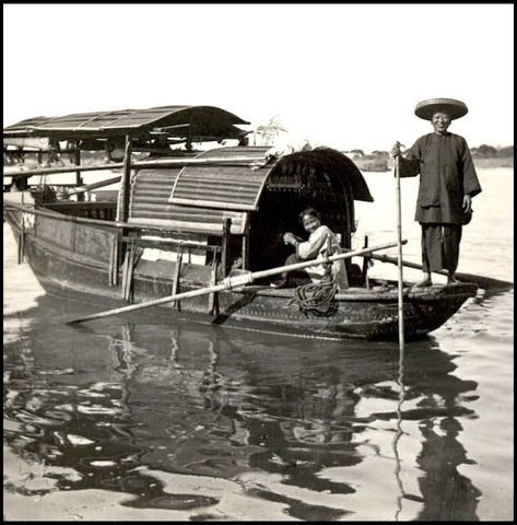 1900s Photos, Chinese Junk Boats, Chinese Boat, Junk Boat, Boat Pictures, Boat Pics, River Life, Lake Pictures With Friends, Pictures With Friends