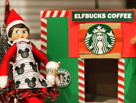 Elf Starbucks Ideas, Starbucks Elf On The Shelf, Elf On The Shelf Starbucks, Elf Starbucks, Drinks Starbucks, Star Bucks, Starbucks Store, Elf Clothes, Elf Ideas