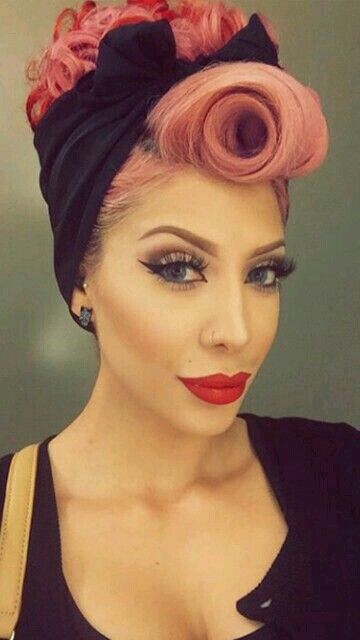 Maquillage Pin Up, Moda Pin Up, Cabelo Pin Up, Rockabilly Makeup, Rockabilly Mode, 50s Hairstyles, Pin Up Looks, Rockabilly Hair, Pin Up Hair