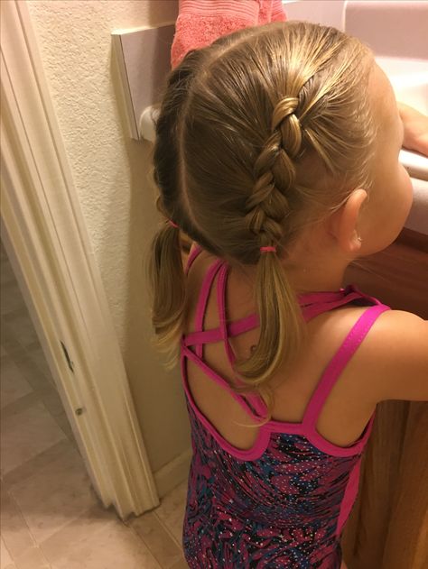 Toddler Soccer Hairstyles, Tumbling Hairstyles, Audrey Hairstyles, Toddler Hair Styles, Toddler Hairstyles Girl Fine Hair, Cowgirl Hair, Trendy Toddler Clothes, Soccer Hairstyles, Johnny Lawrence