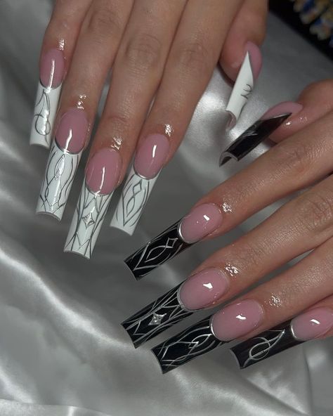 Pinterest • Instagram Lowrider Inspired Nails, Low Rider Inspired Nails, Low Rider Nails, Lowrider Nail Designs, Lowrider Nails, Gangster Nails Designs, Oldies Nails, Chola Nails, Chicano Nails