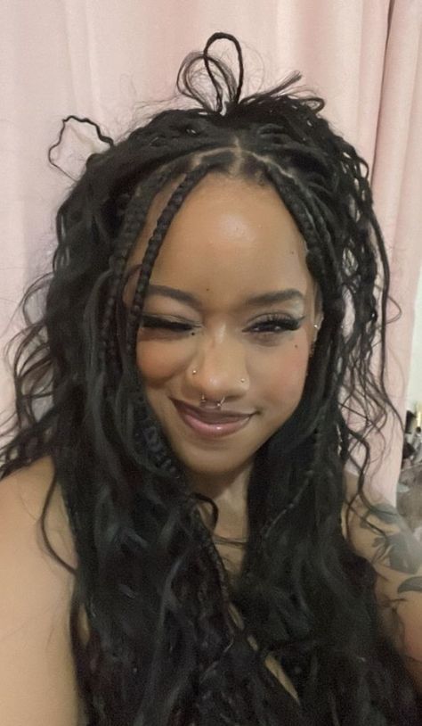 Hair Braids For Big Foreheads, Cute Braids For Big Foreheads, Braided Fairy Hairstyles, Pretty Big Forehead, Braids With Big Forehead, Big Forehead Braids, People With Big Foreheads, Hairstyles For Big Foreheads Black, Hairstyles For People With Big Foreheads