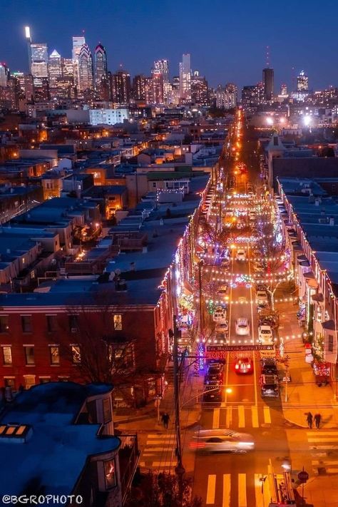 Philadelphia Chinatown Philadelphia, Philadelphia Suburbs, West Philadelphia, Philadelphia Skyline, Batman Returns, Urban Aesthetic, House Fire, City Views, City Architecture