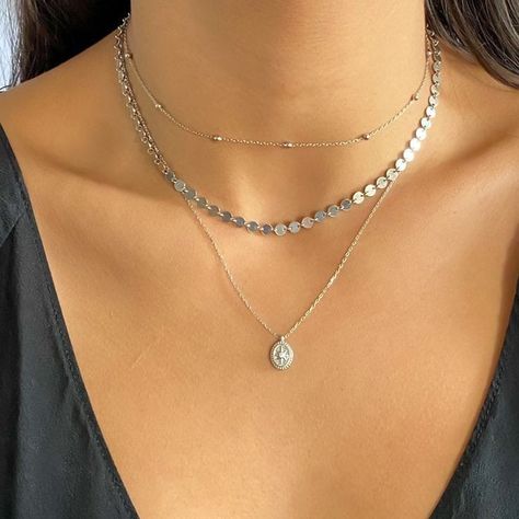 Necklaces Silver Layered, Necklace Combinations Silver, Everyday Necklace Stack Silver, Simple Silver Necklace Stack, Silver Stacking Necklaces, Silver Necklace Stack Dainty, Layer Necklaces Silver, Silver Necklace Combo, Necklace Inspo Silver