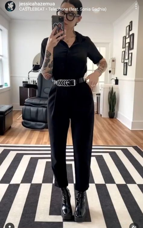 Black Wide Leg Pants Outfits Fall, Backstage Outfit Black, Spunky Business Casual, Professional Hipster Outfits, Rockabilly Goth Fashion, Orchestra Concert Outfit Black Classy, Business Punk Fashion, Dark Minimalist Style, Goth Mom Style