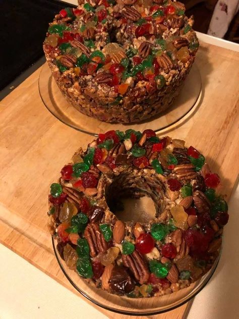 100 year old fruit nut cake recipe - Vintage & handwritten recipes Fruit Cake Recipe Christmas, Eagle Brand Milk, Fruit Cake Recipe, Nut Cake, Strawberry Bread, Fruitcake Recipes, Handwritten Recipes, Sausage Gravy, Old Fashioned Recipes