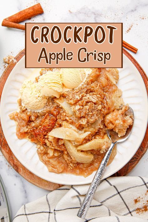 Slow Cooker Apple Crisp, Crockpot Apple Crisp, Entertaining Desserts, Apple Crisp Topping, Crockpot Apple, Cinnamon Sugar Apples, Chocolate Caramel Apples, Slow Cooker Apple, Easy Party Desserts