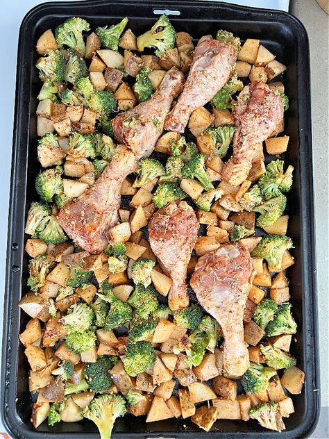 Drumstick Chicken Sheet Pan, Sheet Pan Drumsticks And Veggies, Sheet Pan Drumsticks, Chicken Leg Sheet Pan Dinner, Sheet Dinner, One Pan Dinners, Baked Drumsticks, Potatoes Broccoli, Bill W