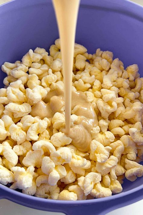 Microwave Caramel Puff Corn, Caramel Puff Corn Recipe Microwave, Carmel Puffcorn Recipe Easy, Marshmallow Puffcorn, Carmel Corn Recipe Microwave, Carmel Puffcorn Recipe Microwave, Puff Popcorn Recipes, Carmel Popcorn Puffs Recipe, Carmel Popcorn Recipe Easy No Corn Syrup No Bake