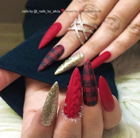 Tartan Nails, Nails Art Designs, Bunny Nails, Gold Glitter Nails, Plaid Nails, Trendy Nail Art Designs, Sweater Nails, Christmas Gel Nails, Christmas Nails Acrylic