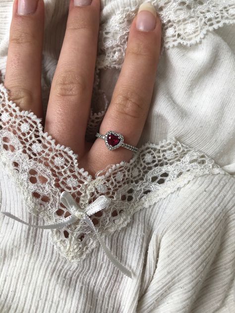 Pandora Jewellery Aesthetic, Red Pandora Ring, Pandora Red Heart Ring, Coquette Pandora, Pandora Rings Aesthetic, Heart Ring Aesthetic, Coquette Rings, Rings Coquette, Coquette Ring