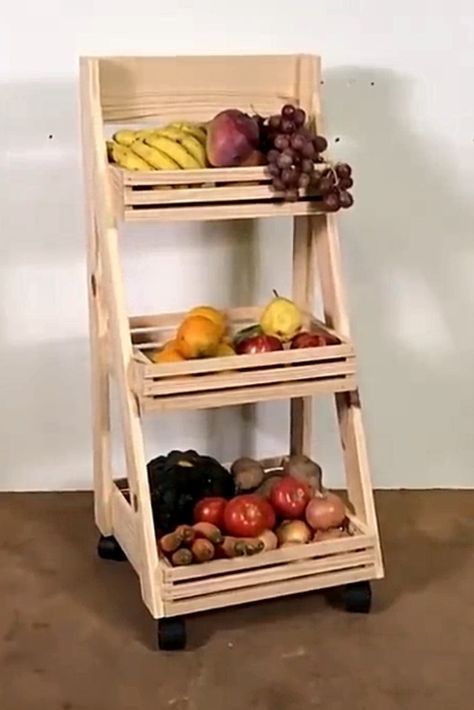 Wooden Fruit, Duplex House Design, Pallet Shelves, Modern End Tables, Diy Furniture Easy, House Plants Decor, Food Display, Pallet Furniture Outdoor, Diy Life