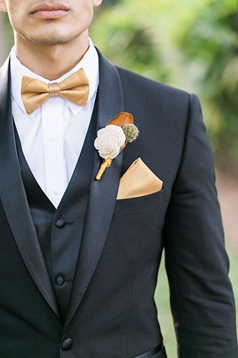 Black Gold Wedding Theme, Gold Tux, Black Tux Wedding, Gold Bowtie, Glam Inspiration, Groom And Groomsmen Suits, Wedding Entourage, Gold Bow Tie, Gold Suit