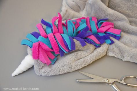 Make a UNICORN HOODIE…in 30 minutes! – Make It and Love It Mlp Costume, Stroller Costume, Unicorn Sewing, Diy Unicorn Costume, Unicorn Clothes, Make A Unicorn, Unicorn Costume Kids, Unicorn Stuff, Fleece Projects