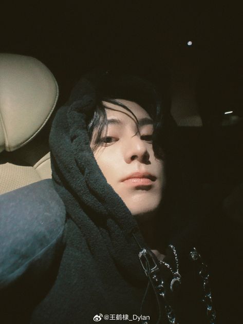 Dylan Wang Icons, Dylan Wang Selfie, Dylan Wang Smile, Chinese Male Actors, Dylan Wang Boyfriend Material, Dylan Lee, Wang Dylan, Wang Hedi, Dylan Wang