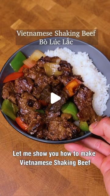 Vietnamese Shaking Beef, Shaking Beef, Beef Shank Recipe, Medium Rare, Ribeye Steak, More Recipes, Oyster Sauce, Instagram Food, Bell Peppers