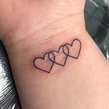 Sketches Heart, Three Hearts Tattoo, Intertwined Tattoo, Impressive Tattoos, Family Heart Tattoos, 3 Hearts Tattoo, Phenomenal Tattoo, Hand Heart Tattoo, Hearts Intertwined