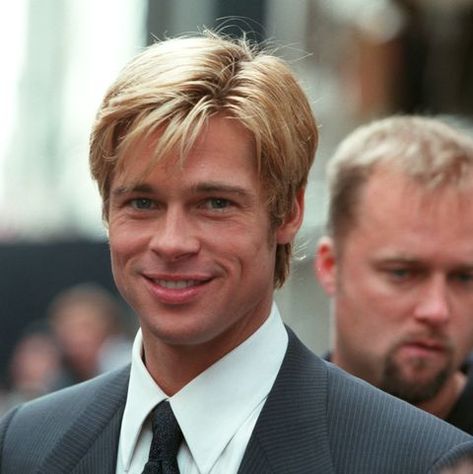 Brad Pitt Haircut, Meet Joe Black, Brad Pitt Hair, Bradley Pitt, Boy Hairstyle, Haircut Idea, Brad And Jen, Scruffy Beard, Erin Brockovich