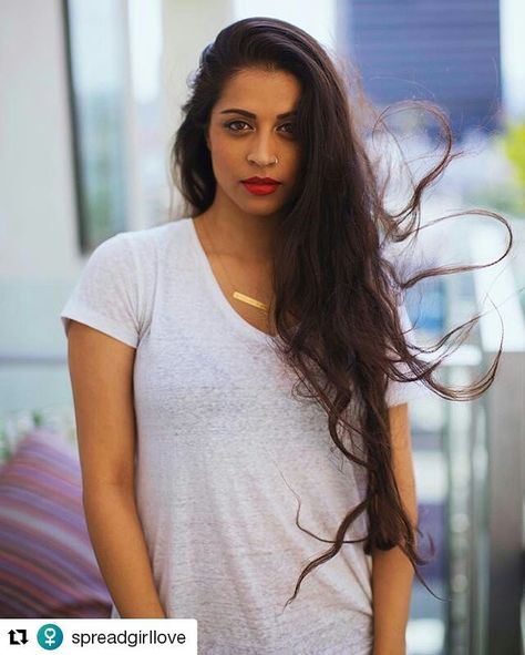 Lily Singh, Lilly Singh, Fav Youtubers, Beauty Life, Fav Celebs, Sweet Stuff, Woman Crush, Inspirational Women, Role Models