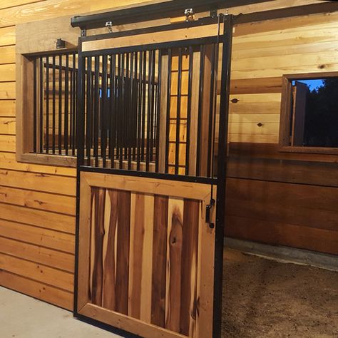 Oxford welded horse stall fronts feature hidden interior welds for superior strength and safety. They are constructed of hot-dip galvanized steel for the best type of rust protection! #ramm #horsestalls #horsestable #horses #horse #equine #farm #barn #welded Horse Stall Fronts, Horse Stalls Doors, Horse Themed Bedrooms, Barn Remodel, Stall Fronts, Horse Barn Ideas Stables, Barn Stalls, Stall Door, Horse Barn Designs