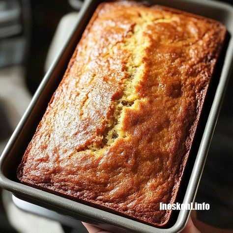 Hawaiian Banana Cake, Banana Coconut Bread Recipe, Tropical Banana Bread, Hawaiian Banana Bread Crushed Pineapple, Banana Bread Healthy Recipe, Ripe Banana Recipes Easy, Desert Pastries, Babana Bread, Hawaii Bread