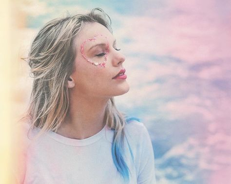 39 lyrics from Taylor Swift's new album Lover that make perfect Instagram captions - United By Pop Lover Taylor Swift Aesthetic, Lover Taylor Swift, Lover Taylor, Taylor Swift Aesthetic, Of Love, Taylor Swift, Swift, The First, Makeup