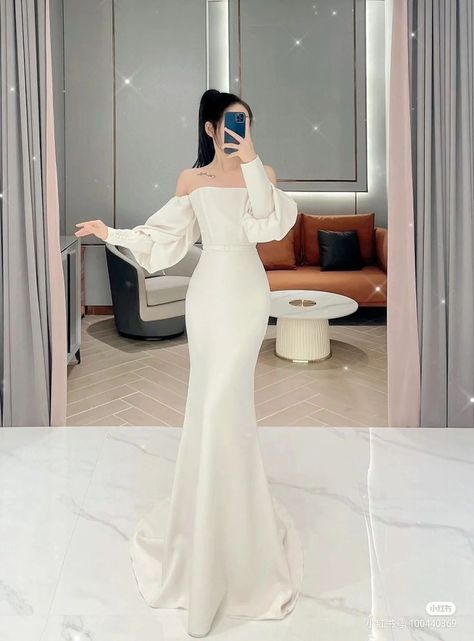 Korean Wedding Dress Simple, Grown Dress, Ball Gowns Fantasy, Korean Wedding Dress, Party Gown Dress, Big Wedding Dresses, Gowns Dresses Elegant, Music On Spotify, Classy Prom Dresses