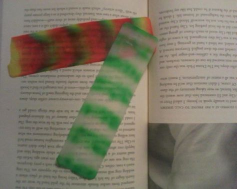 Crazy Glue Bookmark! Assisted Living Activities, Diy Glue, Kids School Supplies, Events Activities, Bookmarks Kids, Glue Book, Fun Fair, How To Make Bookmarks, White Glue