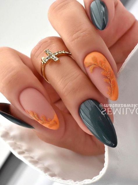 #Relationship# fashion# diy November Nails, Green Nail Designs, Fall Nail Art, Autumn Nails, Nail Art Ideas, Fall Nail, Fall Nail Designs, Chic Nails, Fancy Nails