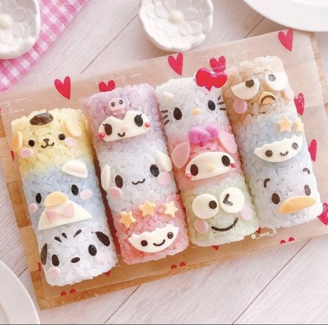 Kue Fondant, Kawaii Dessert, Kawaii Cooking, Cute Snacks, Cute Food Art, Japanese Snacks, Delicious Snacks Recipes, Hello Kitty Items, Kawaii Food