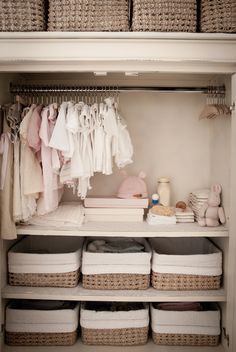 Baby Wardrobe Organisation, Baby Cupboard, Small Baby Room, Baby Nursery Closet, Nursery Closet Organization, Baby Closet Organization, Baby Nursery Organization, Baby Dresser, Baby Room Organization