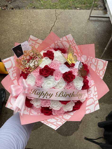 Customizable! Message me!! Gift Card Bouquet, Ribbon Rose Bouquets, Roses Bouquet Gift, Ribbon Flowers Bouquet, Birthday Flowers Bouquet, Diy Bouquet Wrap, Luxury Flower Bouquets, Pink Wrapping Paper, Eternal Rose