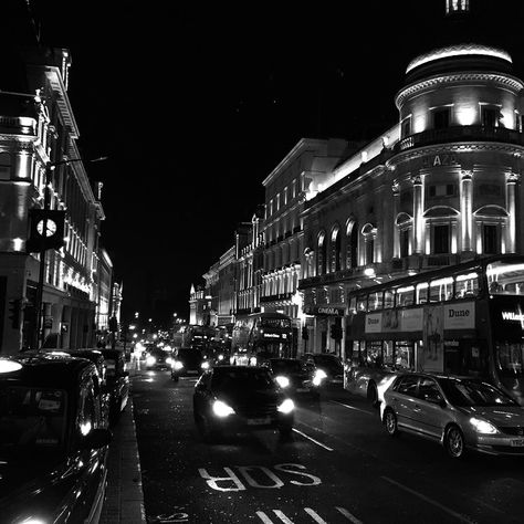 Cars Black And White Aesthetic, Black And White Luxury Aesthetic, Black Vibe, Black Vibes, Dance Studio Owner, Dark Grunge, Dark City, Edgy Wallpaper, Blackest Night