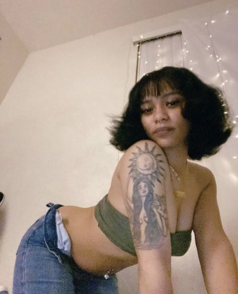 Tatted Baddies, Tat Placement, Husband Tattoo, Colored Tattoo Design, Blogger Poses, Natural Hair Short Cuts, Sweet Tattoos, Friends Poses, Model Life