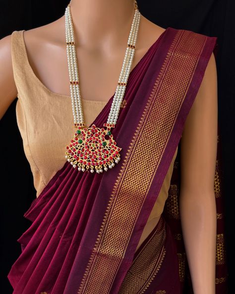 Maroon cotton silk saree with full butta all over saree . Comes with contrast golden zari border and pallu. Blouse: running blouse (80cm) Wash care: Normal wash. To find this product in website: Www.thejacouture >full butta cotton silk sarees> maroon cotton silk saree. Jewellery collaboration: @anvi__jewellery #maroonsaree #cottonsilksaree #cottonsaree #traditionalsaree #jewellery #matchingjewelry #sareestyling #sareelove Silk Saree Jewellery, Maroon Saree, Saree Jewellery, Cotton Silk Saree, Matching Jewelry, Brown Girl, Traditional Sarees, Cotton Saree, Cotton Silk