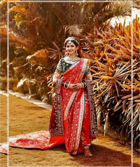 Marathi Wedding Outfit For Bride, Peshwai Nauvari Saree Look, Peshwai Look For Wedding, Marathi Bride Look, Navari Saree Marathi Bride, Nauvari Saree Brides, Maharashtrian Bride, Maharashtrian Wedding, Best Indian Wedding Dresses