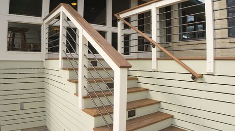 Horizontal Deck Railing, Industrial Cabin, Farm Renovation, Ipe Deck, Porch Railing Designs, Modern Front Porches, Front Porch Deck, Outside Stairs, Railing Designs