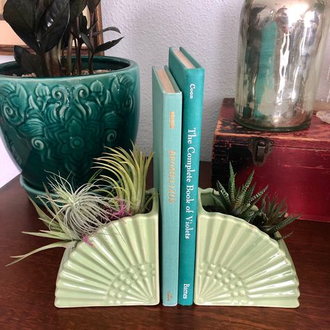 Vintage McCoy fan planter bookends Bookend Planters, Planter Bookends, Clay Bookends, Baked Clay, Oven Bake Clay, Pottery Videos, Ceramics Ideas, Garden Products, Vintage Suits