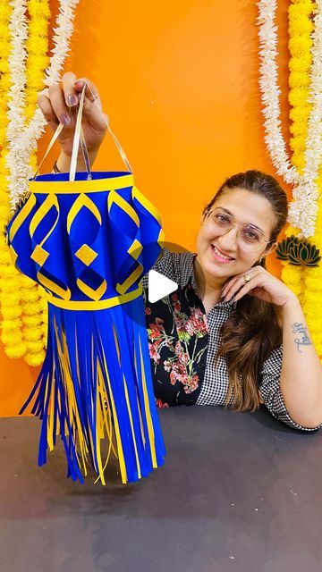 Art • Craft • Diy • Drawing on Instagram: "Diy diwali paper lantern decor craft #diy #diwali #lantern #paper #papercrafts #craft #viral #diwalivibes✨ #diycrafts #diwailvibes✌️ #diwalidecorations #paperflower #diwali2024 #explore #explorepage #explore #explorepage✨" Diwali Lantern, Lantern Paper, Paper Lantern Decor, Chinese Paper Lanterns, Lantern Decor, Diy Drawing, Diwali Diy, Paper Lantern, Instagram Diy