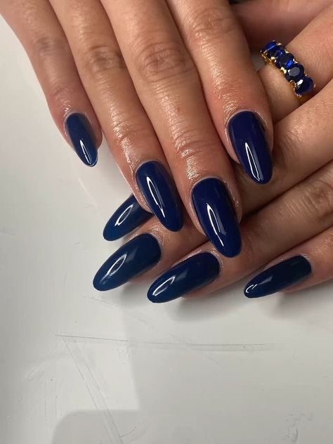 Electric Blue Nails Design, Dark Navy Blue Nails, Multicoloured Nails, Blue Chrome Nails, Natural Nails Manicure, Designs For Short Nails, Blue Gel Nails, Dark Blue Nails, Navy Nails