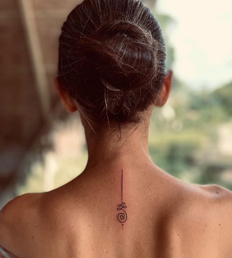 Unalome Tattoo Ideas, Unalome Tattoos, Tattoo Warrior, Spiral Tattoos, Yoga Tattoos, Sanskrit Tattoo, Tattoos Infinity, Bamboo Tattoo, Tattoos Mandala