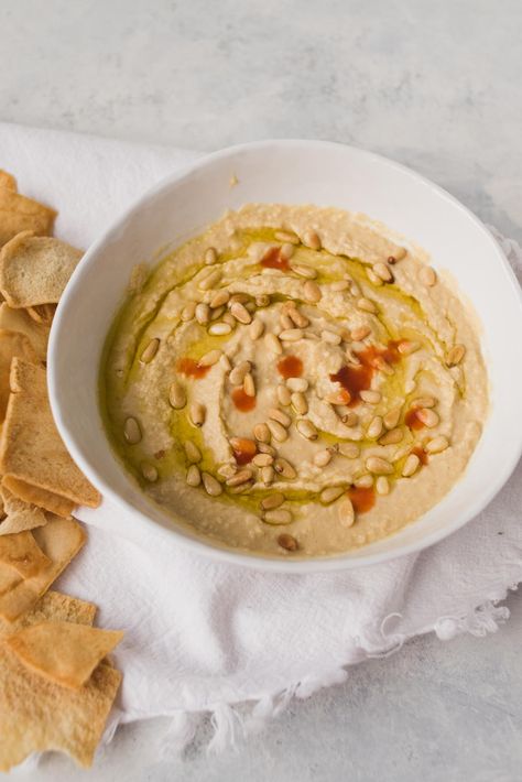 This Copycat Sabra Hummus Recipe is the perfect homemade snack to serve at your next party or potluck. It's super easy to make, and it tastes just like Sabra's classic hummus! Sabra Hummus Recipe, Copycat Sabra Hummus Recipe, Original Hummus Recipe, Traditional Hummus Recipe, Homeade Hummus, Basic Hummus Recipe, Easy Pies, Sabra Hummus, Classic Hummus