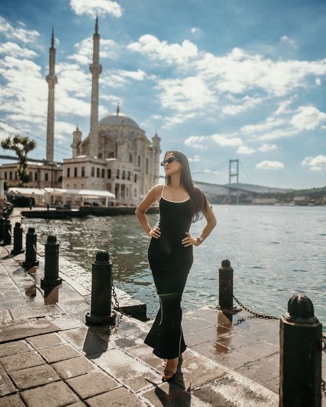 Professional photoshoot in istanbul. Whould like a photo session with us ? Just sent a dm right now… Traveller from 🇫🇷 #istanbul #istanbulphotographer #istanbulphotoshoot #istanbul🇹🇷 #istanbultravel #turkiye #stambul Istanbul Photoshoot, Professional Photoshoot, Istanbul Travel, Vision Board Photos, Photo Session, Photo Sessions, Istanbul, A Photo, Most Popular