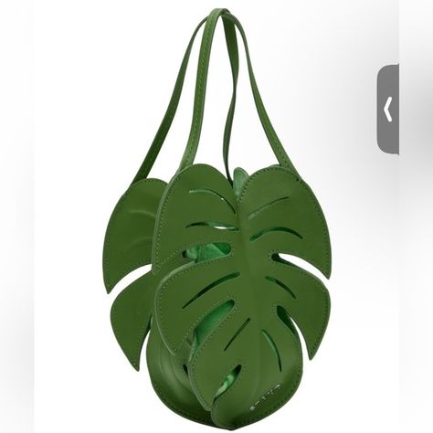 STAUD GREEN LEATHER PALM LEAF BAG Palm Leaf Bag, Staud Handbags, Leaf Bag, Palm Leaf, Palm Leaves, Green Leather, Dust Bag, Handbags, Green