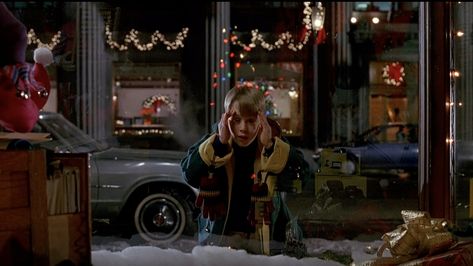 Christmas Aesthetic Pc Wallpaper, Christmas Film Aesthetic, Christmas Aesthetic Horizontal, Christmas Movie Aesthetic, Christmas Cover Photos, Christmas Header, Y2k Christmas, Home Alone 2, Iconic Christmas